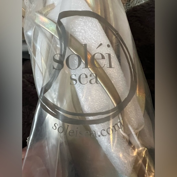 NWT Soléi Sea Indie Flip-Flop Sandals – Metallic Gold - Picture 4 of 4